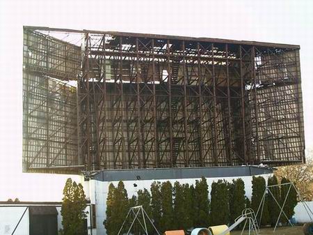 Getty 4 Drive-In Theatre - Teardown From Dan Goodman (newer photo)